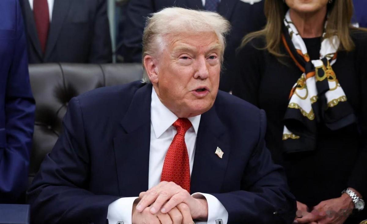 特朗普松口，赖清德慌了，台湾还扛得住吗？特朗普最近又在说台湾的事。他说大陆怎