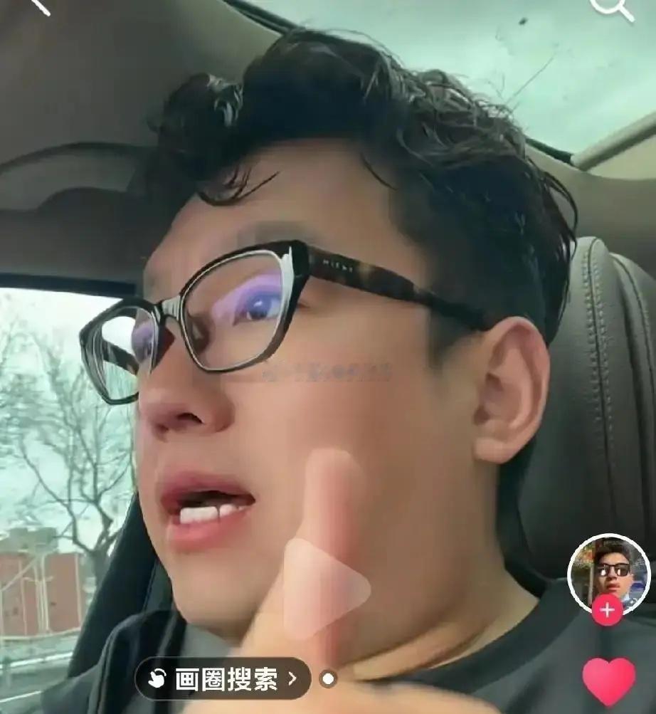 大同这回真把不少外地游客整愣了停车场不收钱，路边车停得不太规矩，交警看见了也没