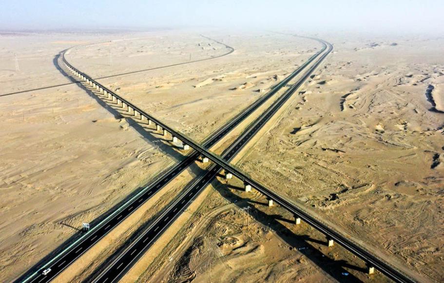 一条新交通大动脉打通，巴基斯坦火车过境伊朗，给白宫吓了一大跳！巴基斯坦于4月