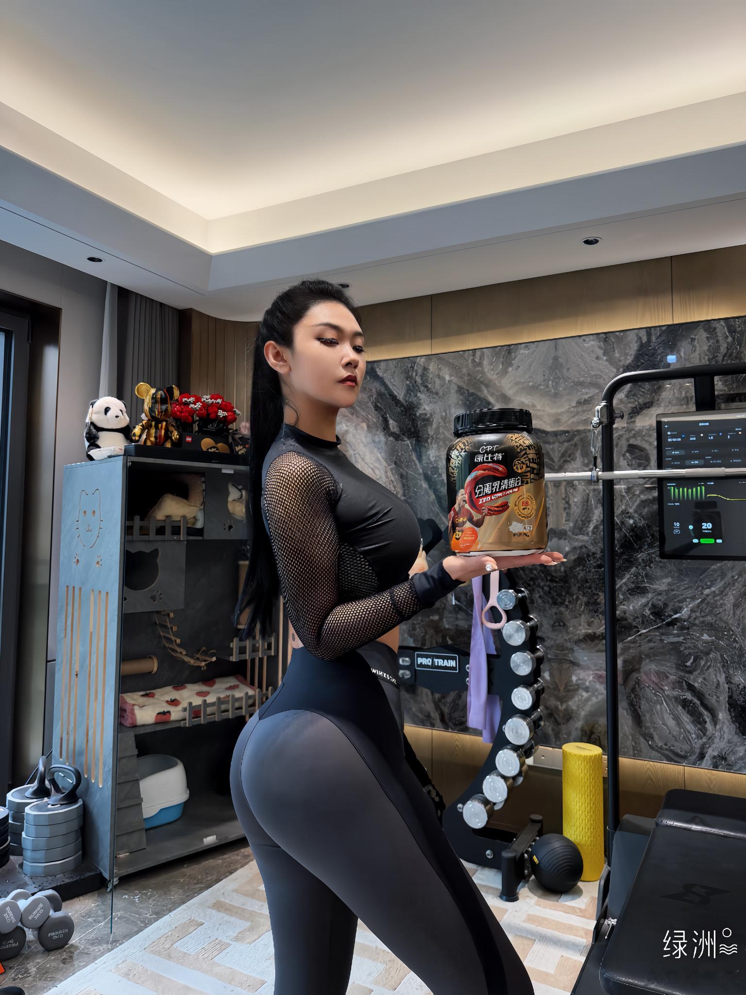 💯登顶的喜悦藏在每一步坚持里；半山腰太挤，我们顶峰相见！CPT康比特运动营养