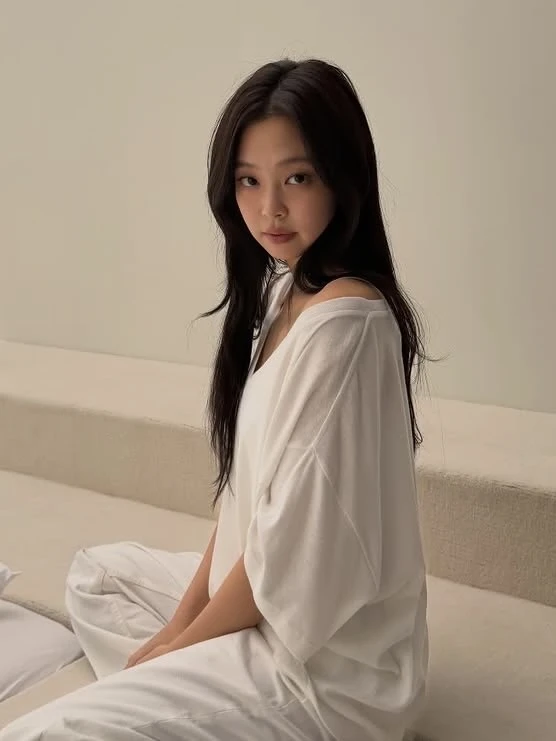 JENNIE INS更新 拍摄花絮🎬