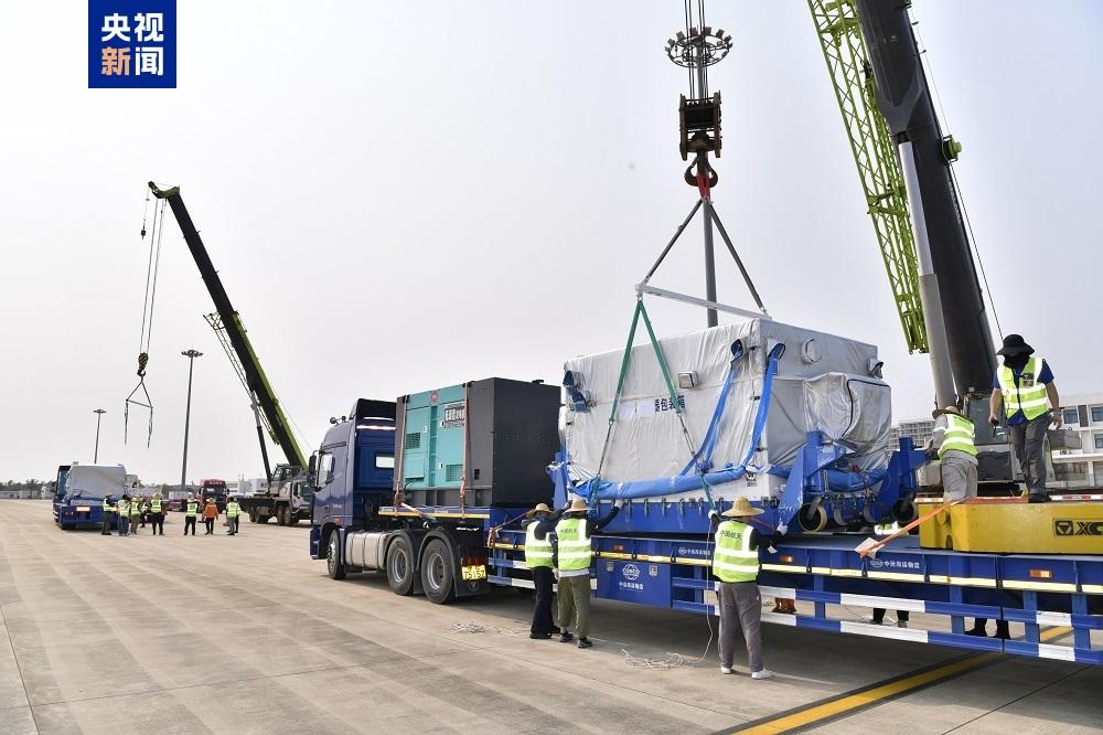 4月9号晚上，嫦娥七号探测器已经全部运到文昌发射场了，计划下半年择机发射。这