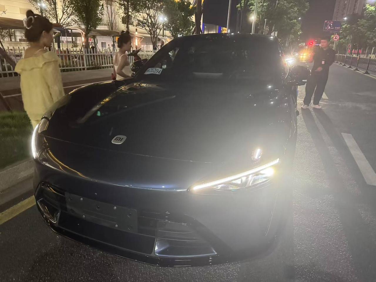 在地下车库的这一刻，“YU7”实至名归
