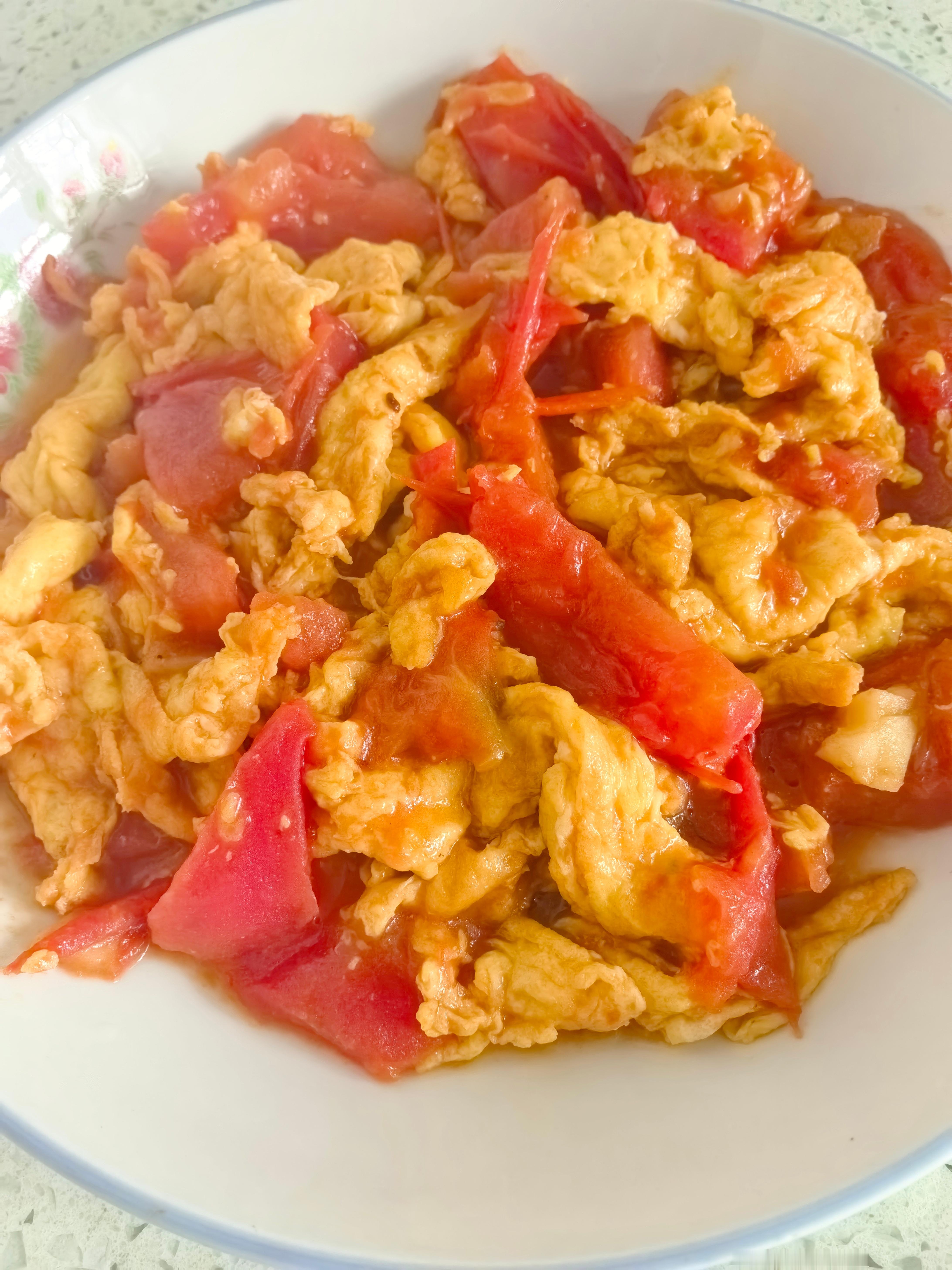 每日一餐分享今日午餐真的是纯素的一次啊，好久没有吃凉皮了，突然馋这口那必须来一份