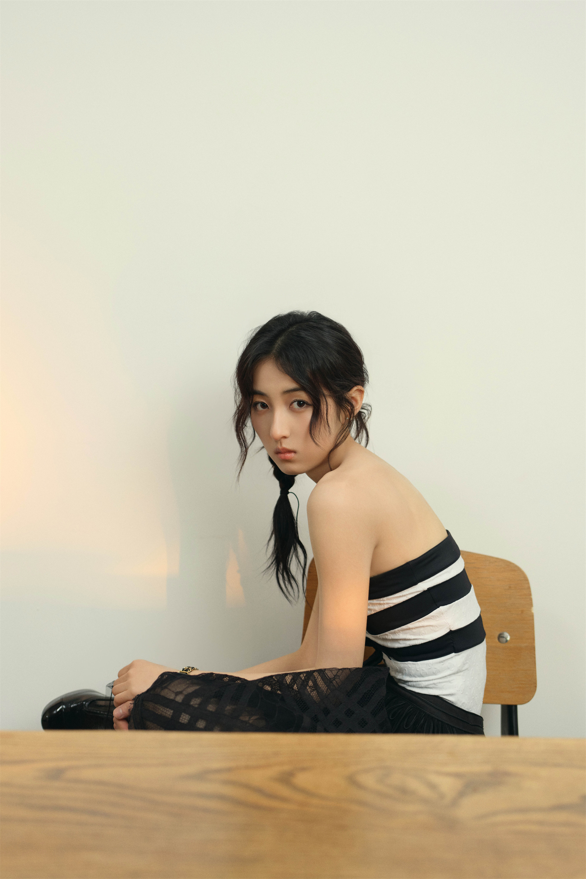 张子枫，少女的条纹色彩​​​