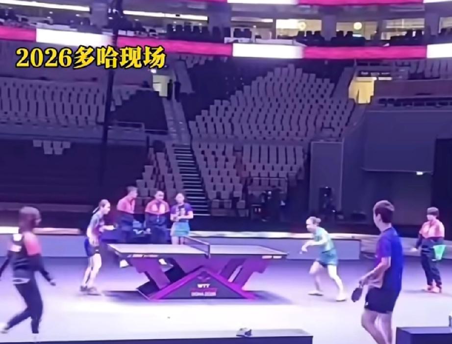 没有对比就没有伤害！恭喜莎莎2026年首场赛事开门红。现场人流攒动，掌声雷鸣。