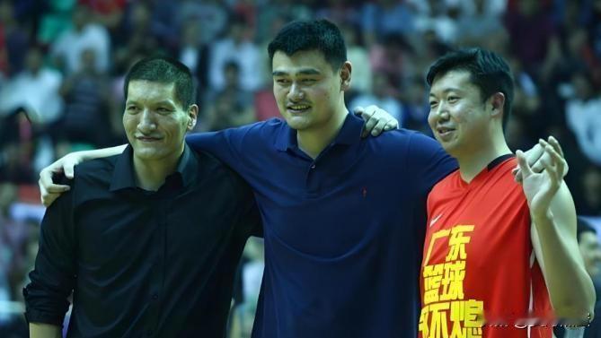 时间过得真快，姚明已经到了拿退休金的年纪了。比姚明更早进NBA的两个中国球员