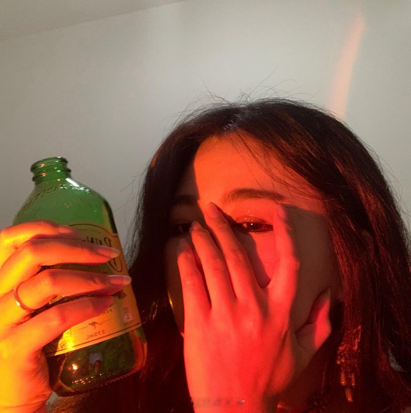 喝酒脸红其实是乙醛中毒这样说岂不是我一些朋友和家里人都是乙醛中毒了～