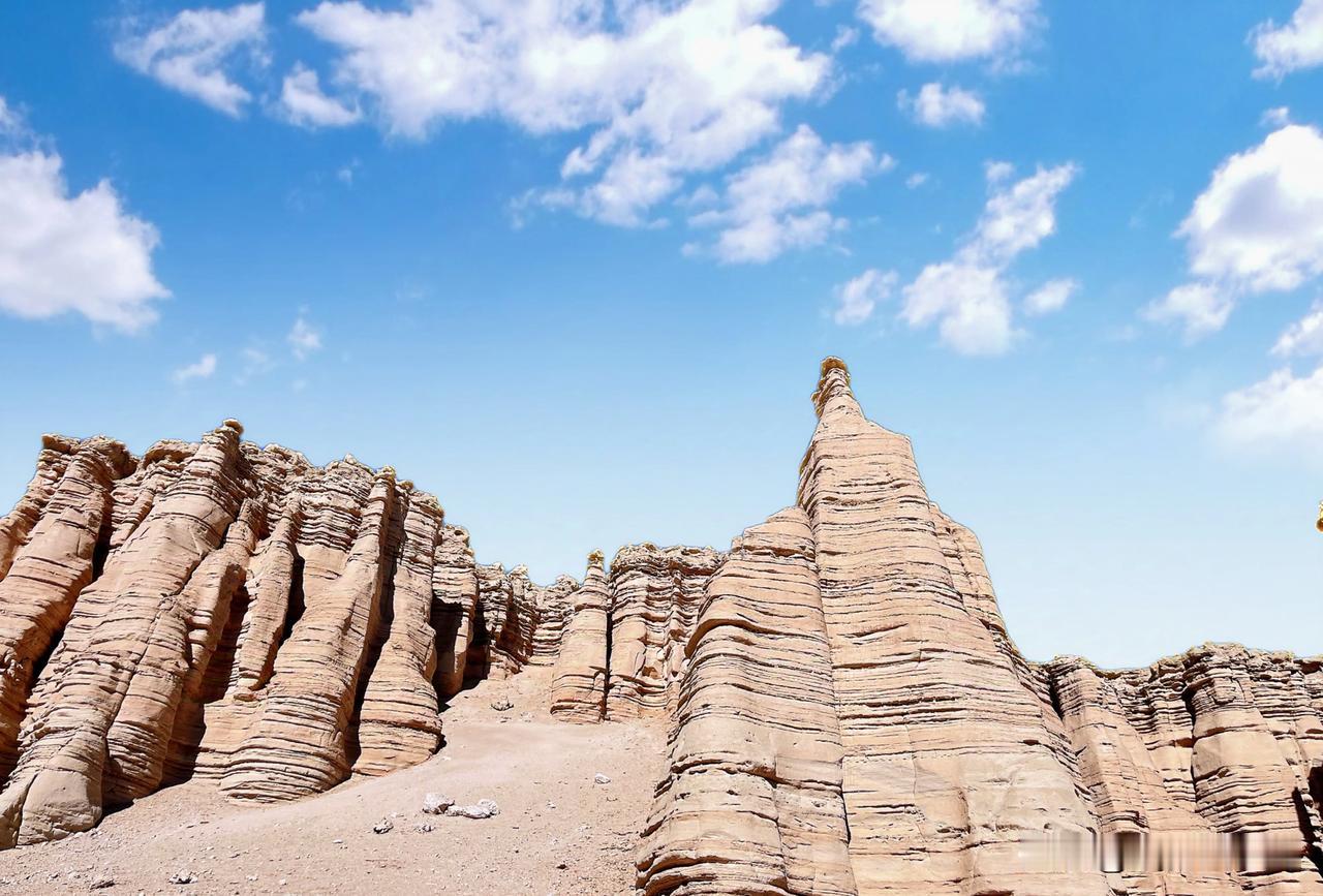 一说到新疆，您的第一反应是什么一说到新疆，您的第一反应是什么我的第一反应是大海