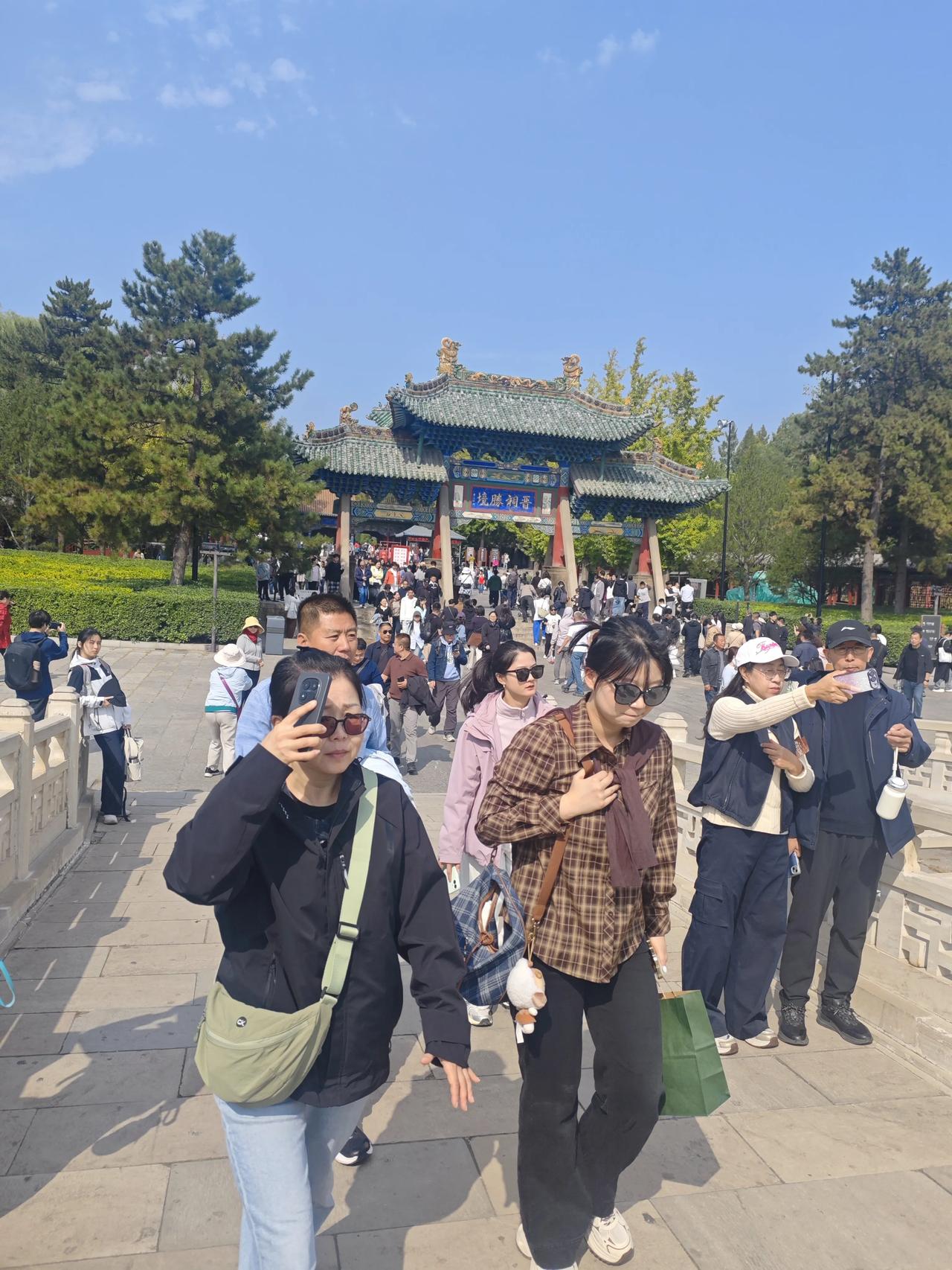 外地游客居然这么多？！作为太原人，我总觉得晋祠就是座本地人常去、外地人没啥概念的