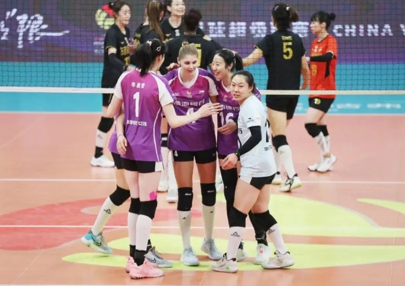 随着李盈莹加盟意大利米兰俱乐部，王媛媛去了土超加拉塔萨雷打球，外援费迪索娃没有续