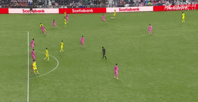 门将被坑惨了，迈阿密国际止步八强，可惜了梅西的第900球……这是刚刚，迈