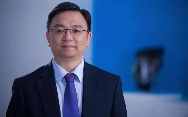 2020年，俞敏洪问王传福:“你的公司为什么要取名叫比亚迪？”王传福摆摆手:“我