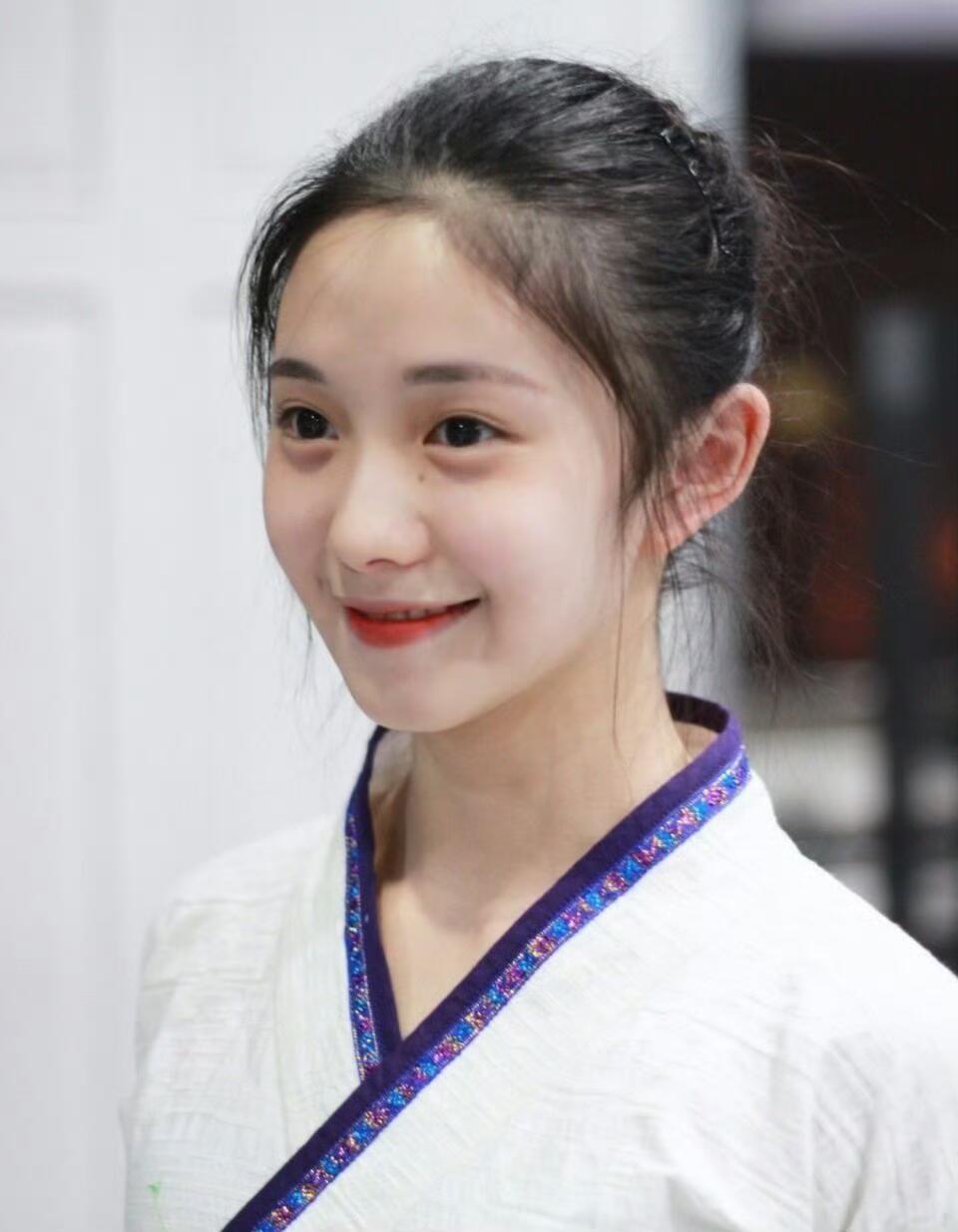 刘浩存未出道时期