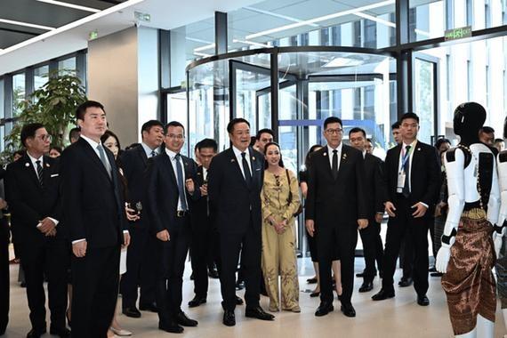 泰国总理亲自出席上海WAIC大会，但泰国并未出现在29个签约成员名单中。这并不是