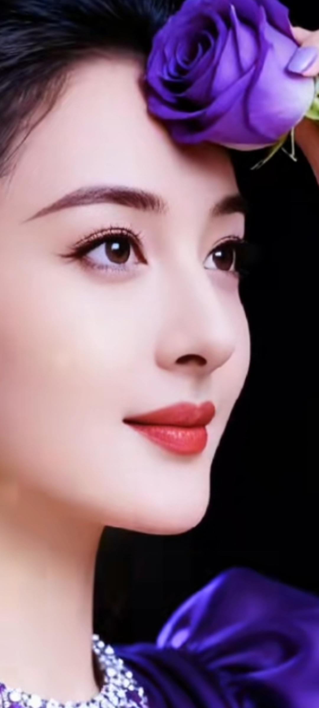 优雅紫玫瑰，浪漫氛围浓！🌹💄✨