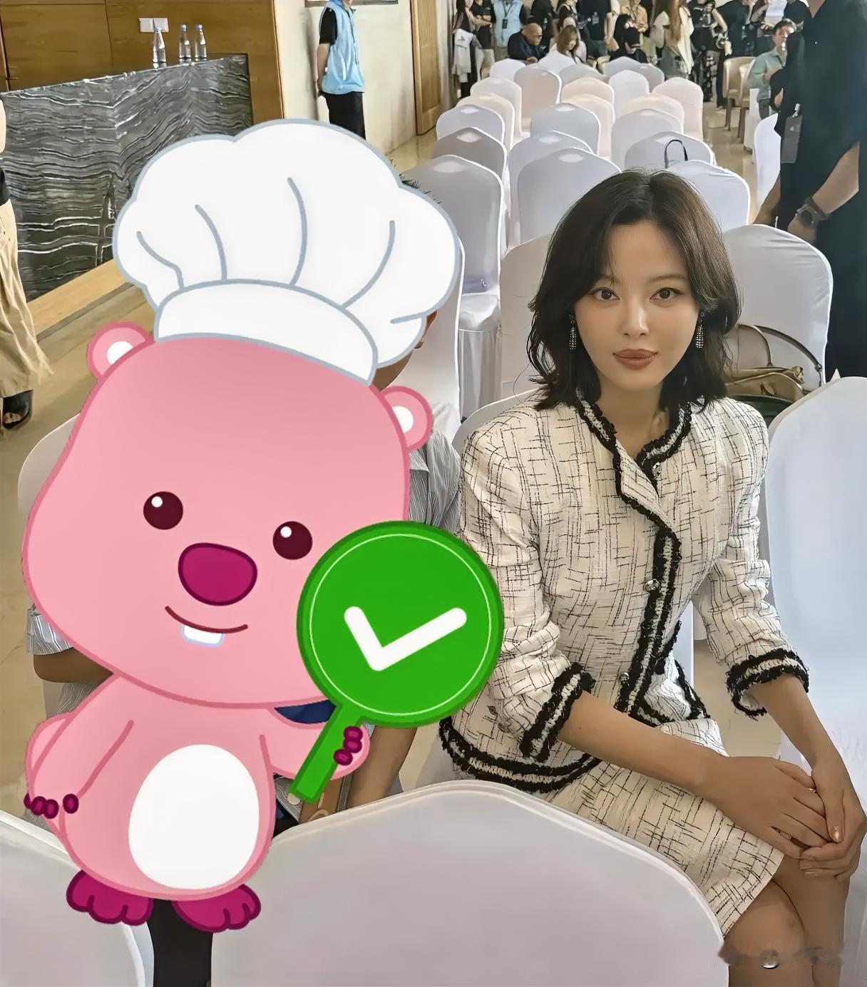 我表妹在线下见过辛芷蕾她偷偷跟我说，这些女艺人们啊!线上线下都是两副模样!