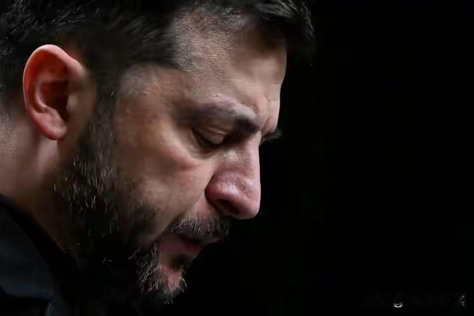 美国现在真的急了，乌克兰再不投降，一旦俄军重新拿回红利曼，后面乌克兰西边的战斗分