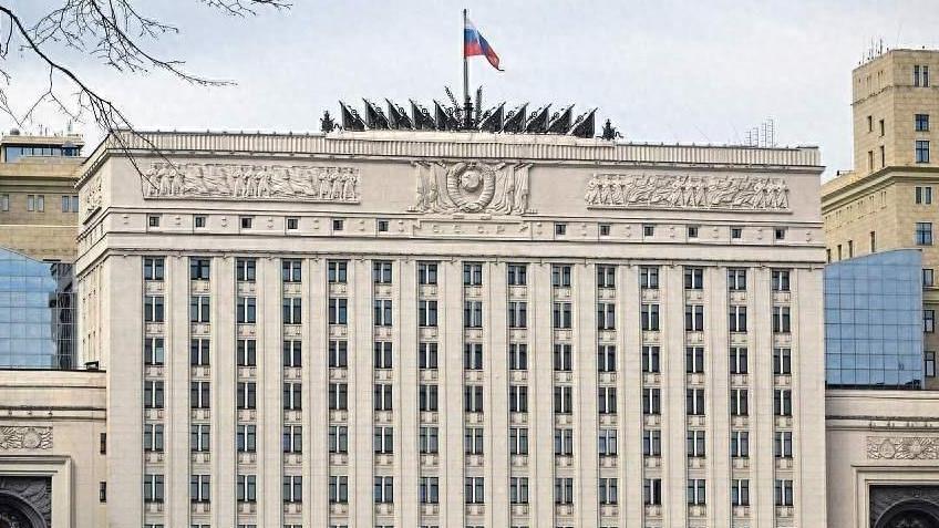 4月11号，俄乌双方握手，互换了175名战俘。但俄罗斯放回来的这175个兵，一个