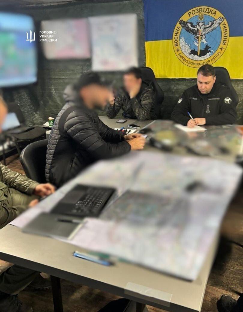 乌克兰国防部情报总局在波克罗夫斯克方向的行动持续展开中。完成空降着陆后，增援的