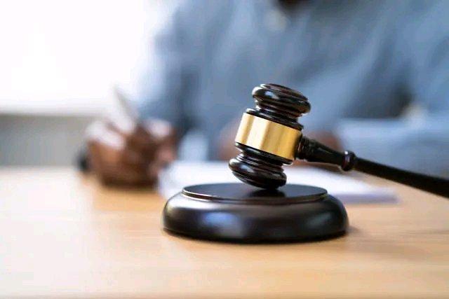 这起事件真的太让人痛心了！2024年11月17日，14岁的赵某留下遗书从10楼跳