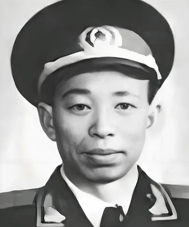 1945年，被八路军收编的独立第七旅首领上官子平下令处决团政委刘丰。临刑前，上官