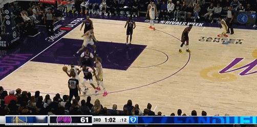 离谱！希尔德都打出科比的感觉了！在今天NBA常规赛勇士对阵森林狼的第三节比赛中