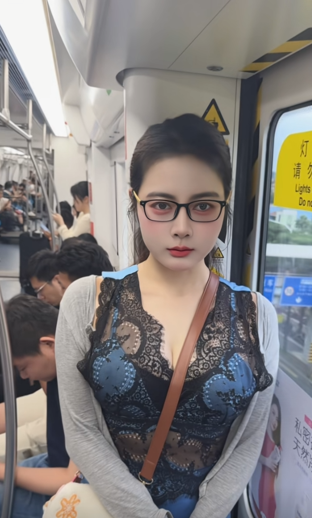 如果她站在你们面前你会怎么和她聊天