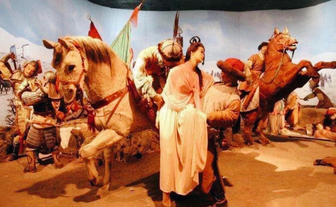 1127年，宋钦宗的皇后朱氏被一名金军将领看中，他趁着朱皇后在野地里解手的时候，