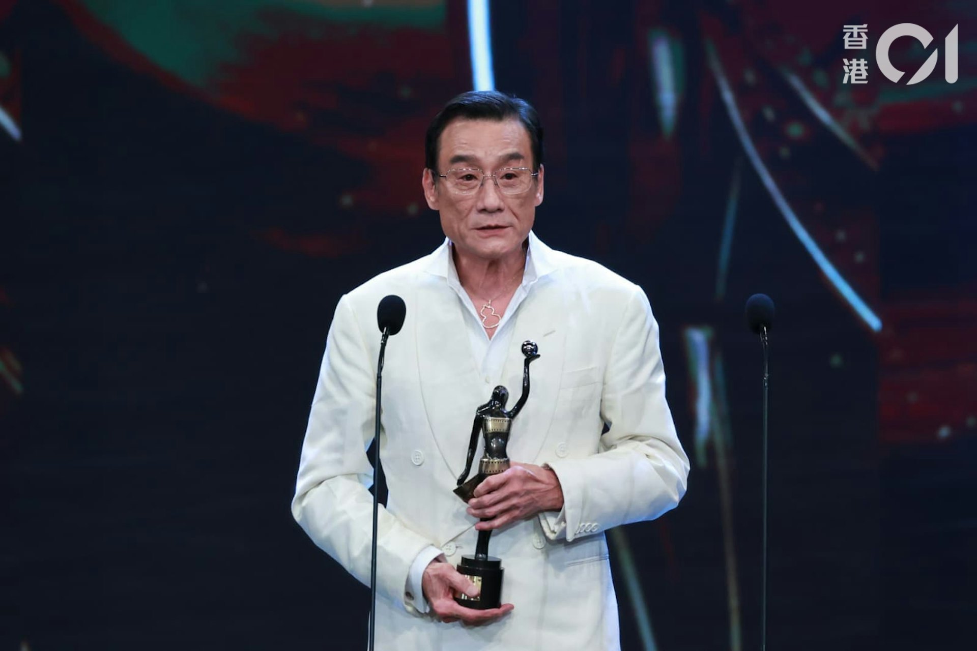 梁家辉说，今年是金像奖第44届，也是他入行44年，这次获奖意义非凡：“这