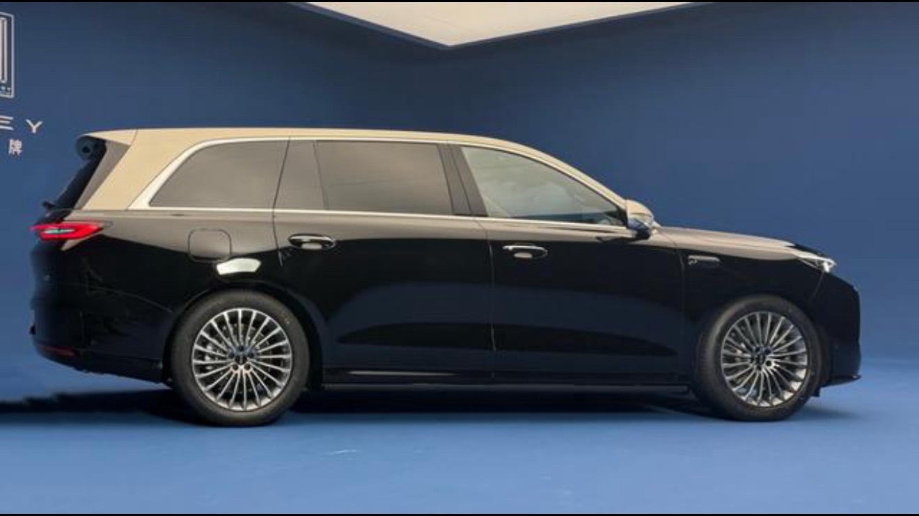 魏牌新旗舰V9X多图合集，还是灰色最好看我与汽车的日常汽车杂谈魏牌v9x