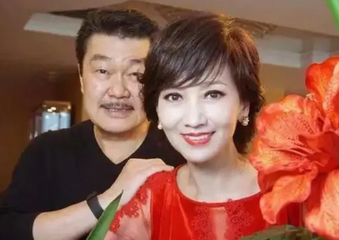 黄锦燊:从演员到律师，40年宠妻赵雅芝的传奇人生
