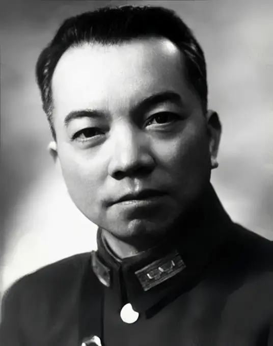 1955年，主席亲自批了一份特别工资，把李济深的月薪从500元涨到了1000元，