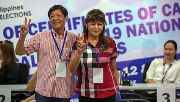 菲律宾媒体消息，菲律宾总统小费迪南德·马科斯（邦邦·马科斯）与其姐姐、参议员伊梅