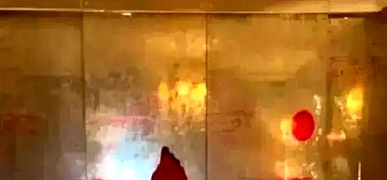 王菲跨年穿万元睡袍吃饺子，吊牌都没剪。但这不是炫富，是顶级松弛。那晚刘嘉玲家