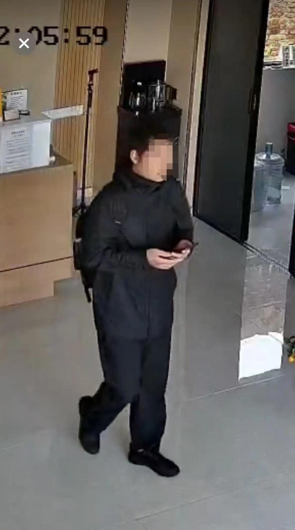 “太反常了！”安徽，一21岁大三男生对家人谎称返校，实则独自进山徒步。失联19天