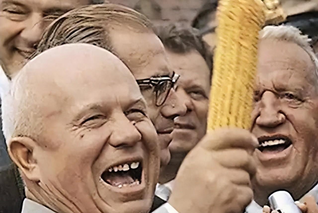 俄罗斯人评价赫鲁晓夫：和中国关系破裂，是苏联解体的重要原因有这么个人，在苏联