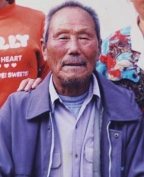 1950年，上级让董明德去抓俘虏，要求不能打草惊蛇，谁知他不按套路出牌，竟在敌人