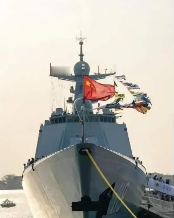无论是中国的导弹，还是中国的航母，日本都不怕，日本怕的只有两点，一是中国的继续加