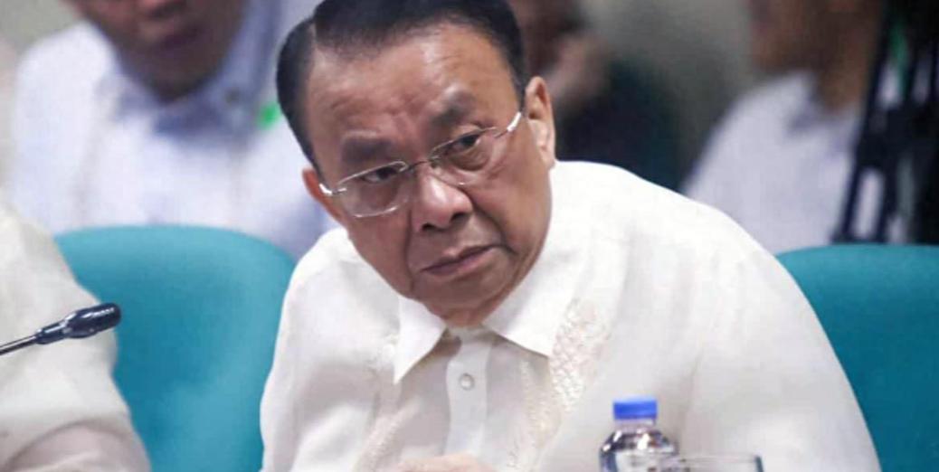 就在刚刚菲律宾方面突然宣布了，不会自动执行位于海牙的国际刑事法院对参议员罗