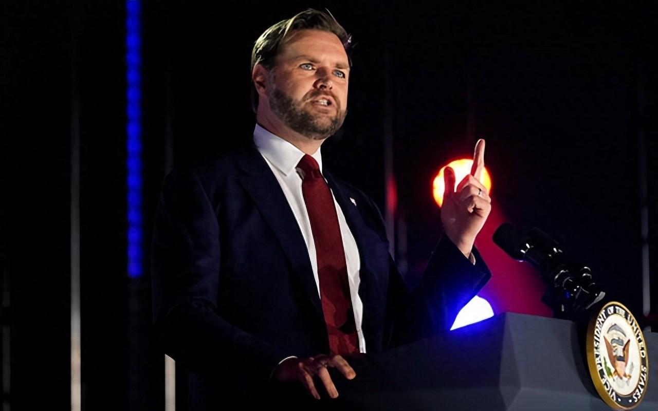 美国政坛爆发争议！犹太领袖齐声施压，怒斥万斯