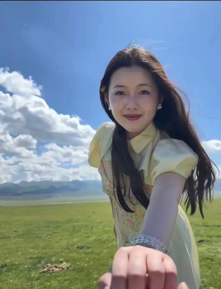 很想给s妈打个电话，跟她老人家讲一下，要是实在想念大s且一直无法释怀的话，