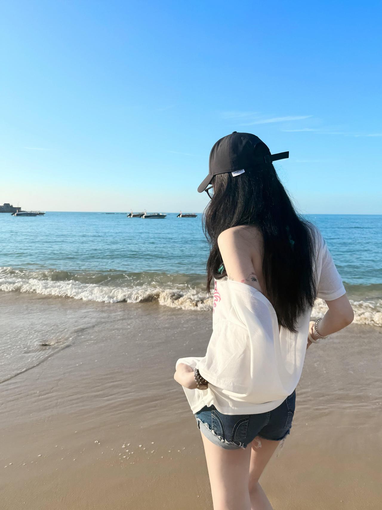 上班的本质，就是玩心态。你换一百个单位，也只是换个地方受气。这个领导难伺