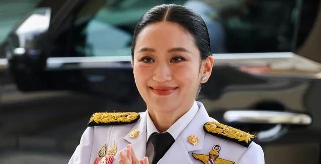 柬泰冲突后，泰国总理佩通坦更加自信了，洪森可能又要失望了，据报道，佩通坦称，不会