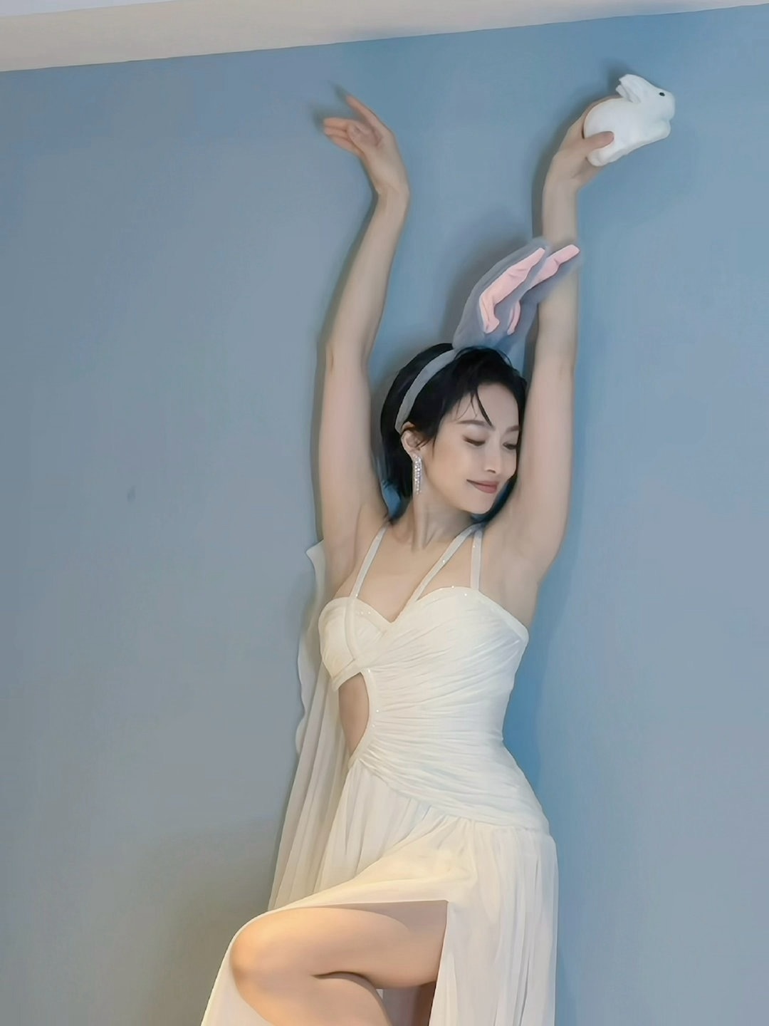 宋茜x化身“玉兔精”🐰