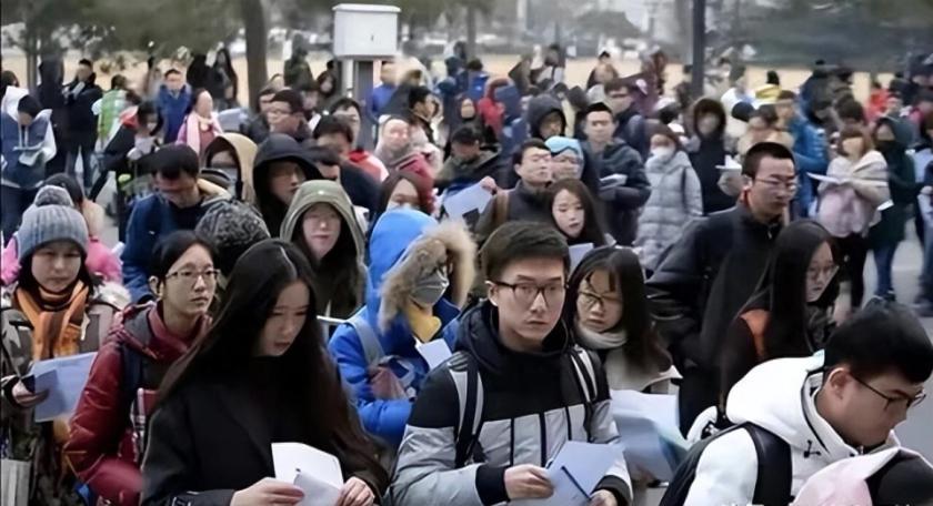 有人预测：明后年，中国应届毕业生大概逃不过这5种结局，句句大实话冲体制国