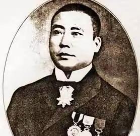 四川最“抠门”的集团军总司令：手握全省大权，一生清贫克己，终成爱国名将一个