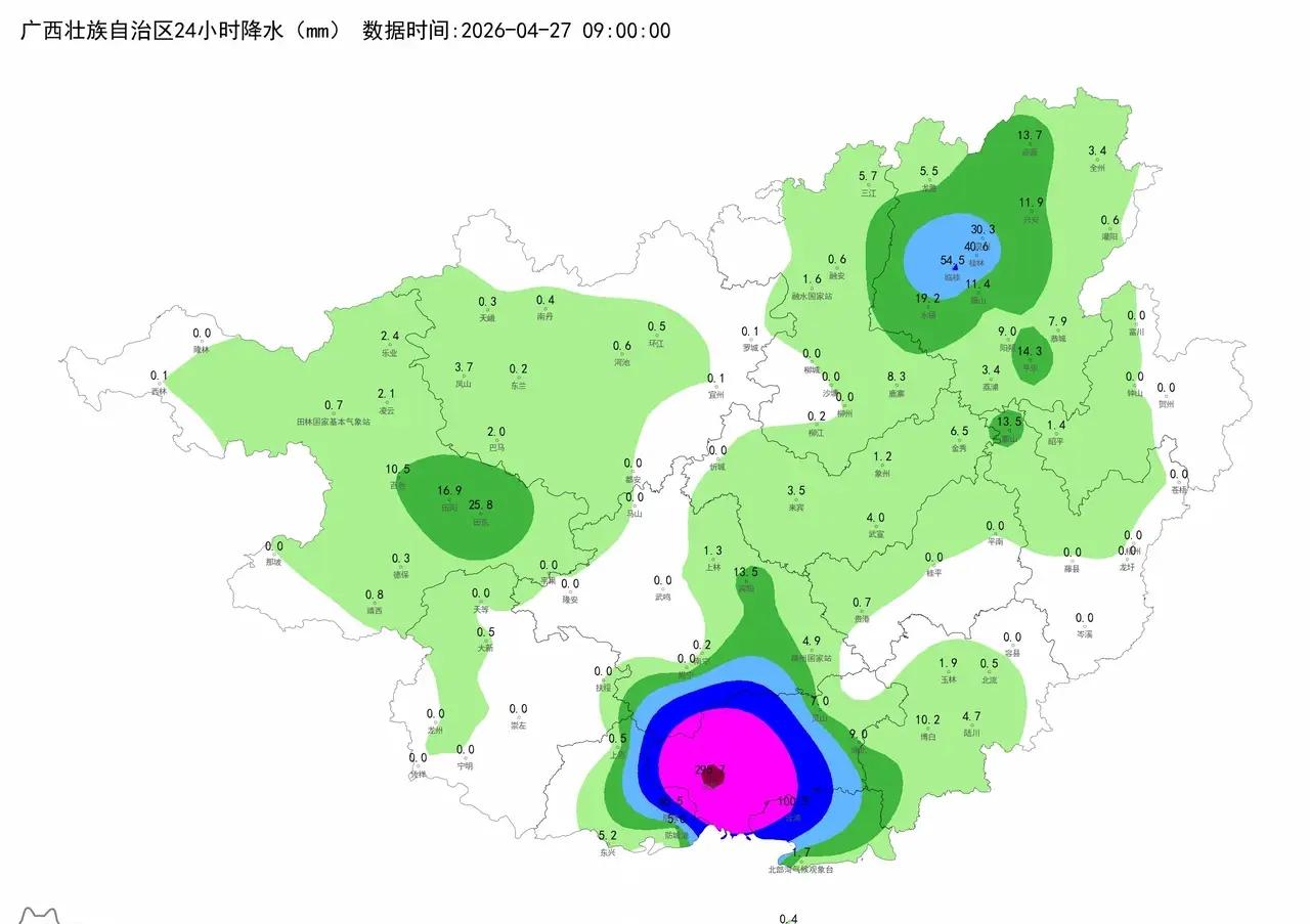 一场暴雨，把钦州的“脸面”冲得干干净净。295.7毫米，破纪录的特大暴雨，车子泡