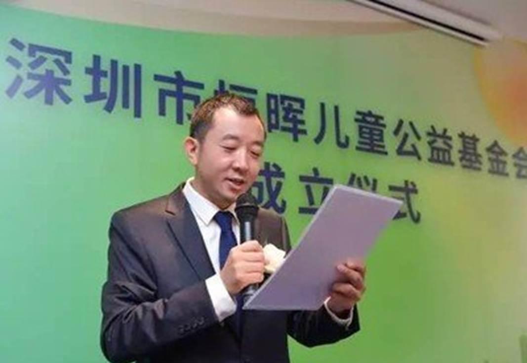 4500万巨资修建的大坝轰然倒塌，县委书记陈行甲正要深究这起“劣质工程”，却猝不