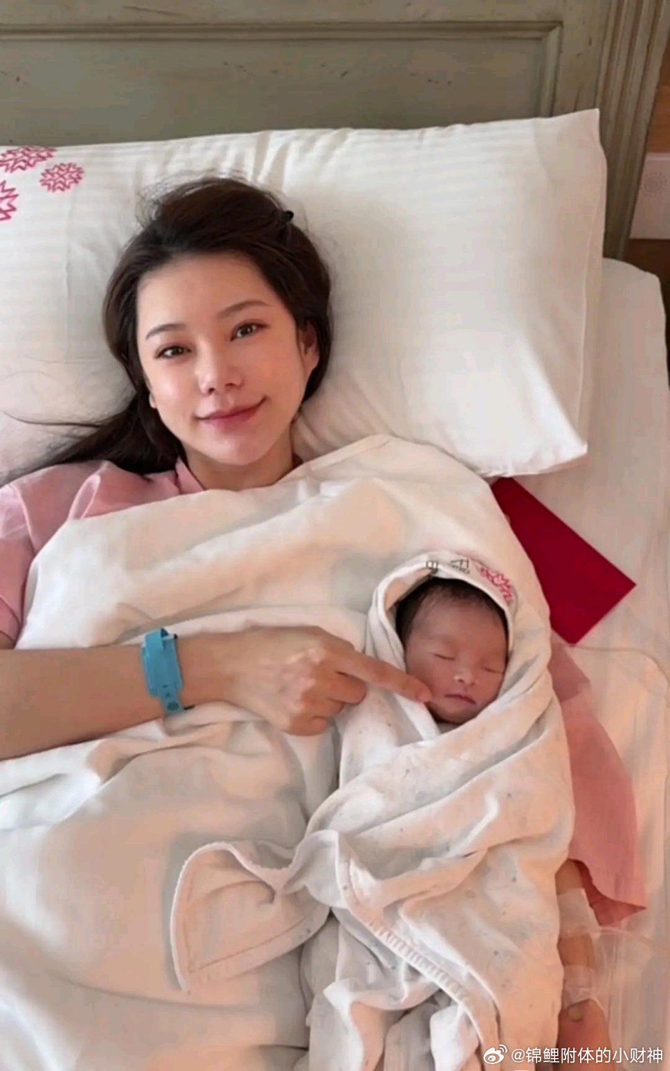 你怎么看？汪小菲和前妻大S育有两个孩子后，大S曾公然提议让汪小菲去做结扎手术，还